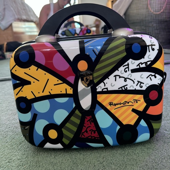 Heys Britto Handbags - Britto by Heys 12" Beauty Case - "Butterfly"